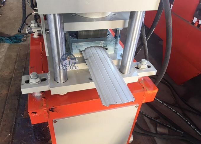 rolo do painel da cerca que forma a máquina 4