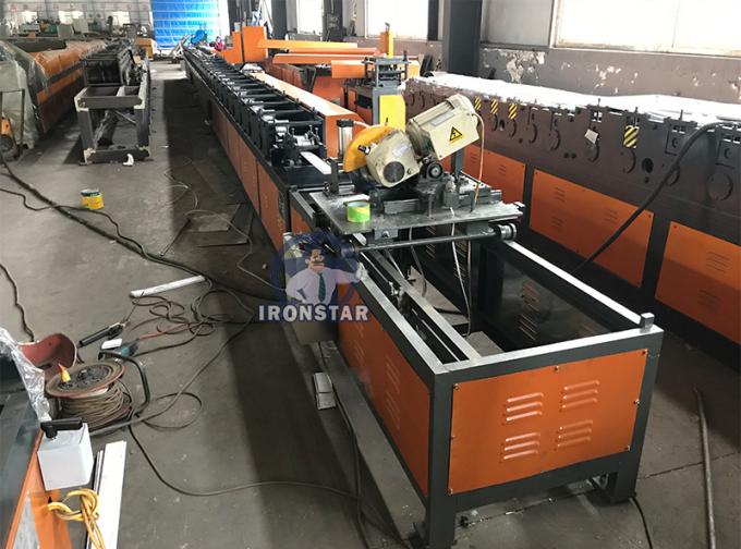 Rolo que forma a máquina