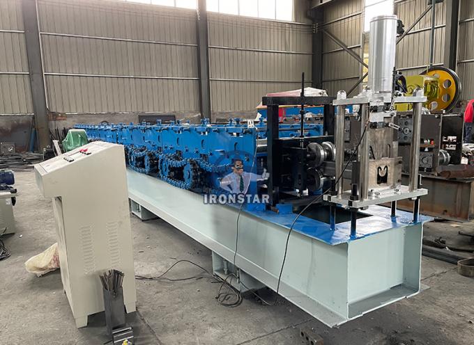 Máquina 1 do trilho de guia de C
