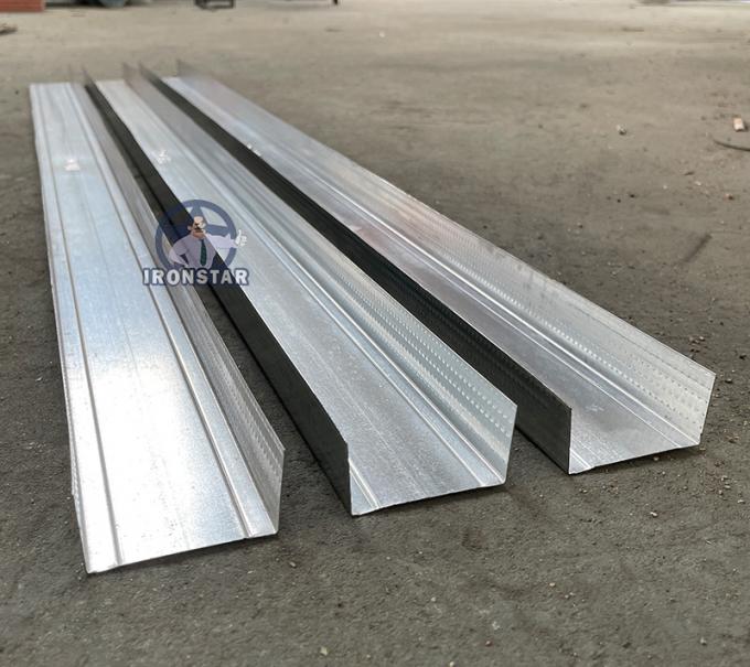 rolo da canaleta em U que forma a máquina 1
